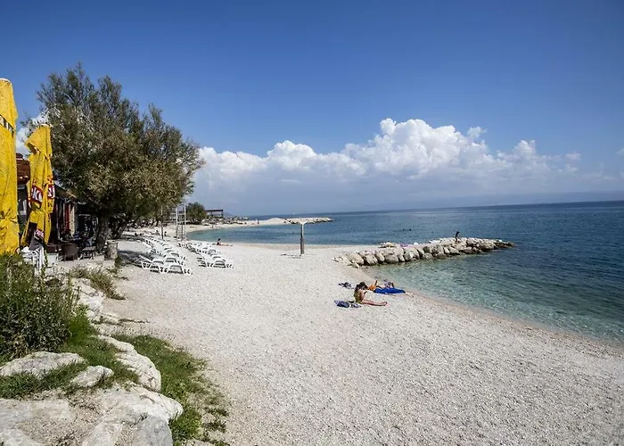 Luce And Antonio Split